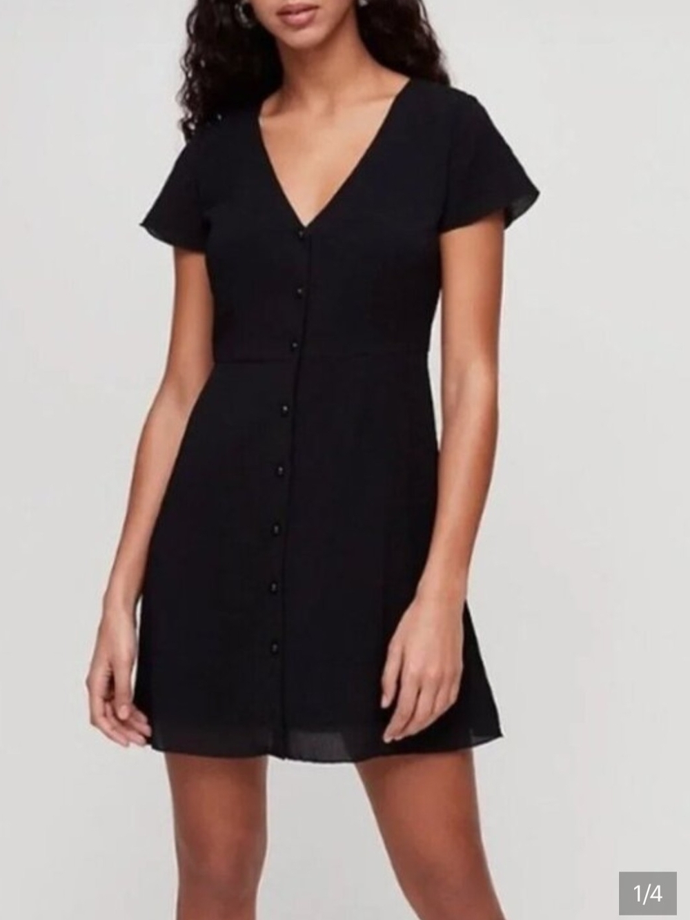 Aritzia Wilfred Nazaire Black V-Neck Button down Mini Dress
